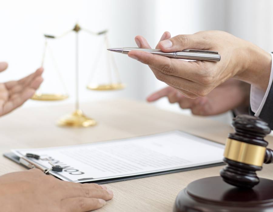 timeshare lawyer talking to a client