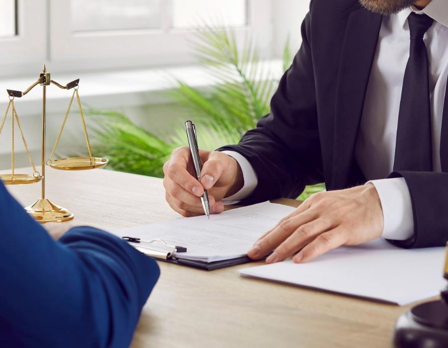 timeshare lawyer reviewing a timeshare contract