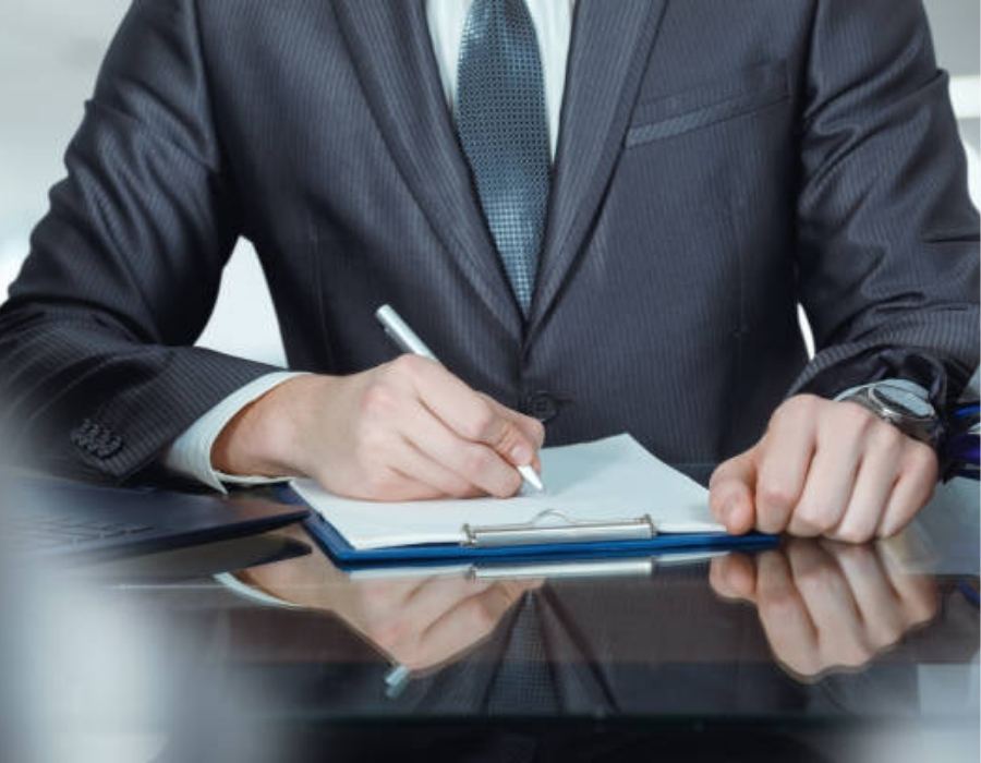 timeshare lawyer reviewing timeshare cancellation