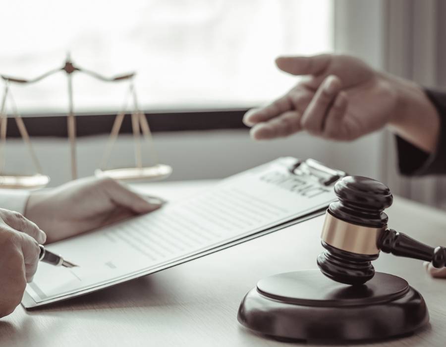 timeshare lawyer talking to a client