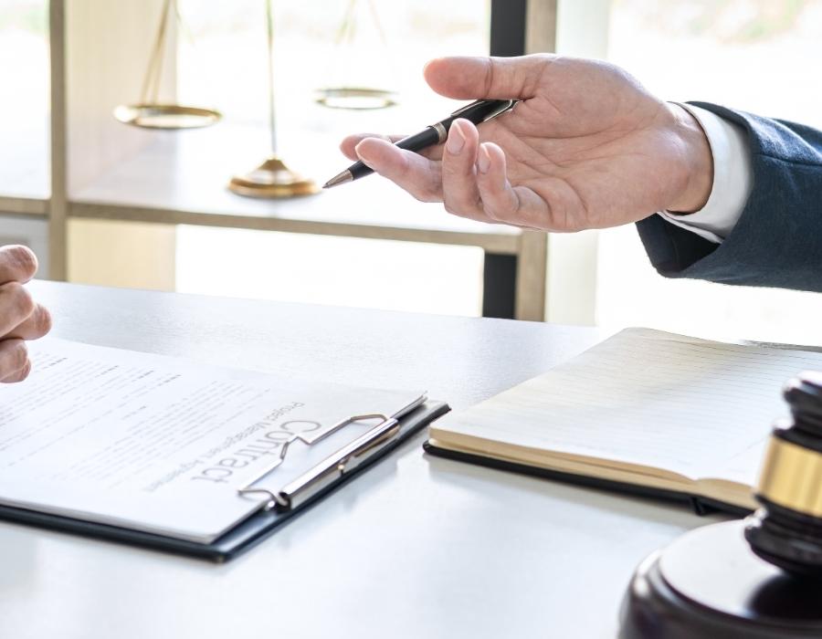 timeshare lawyer talking to a client