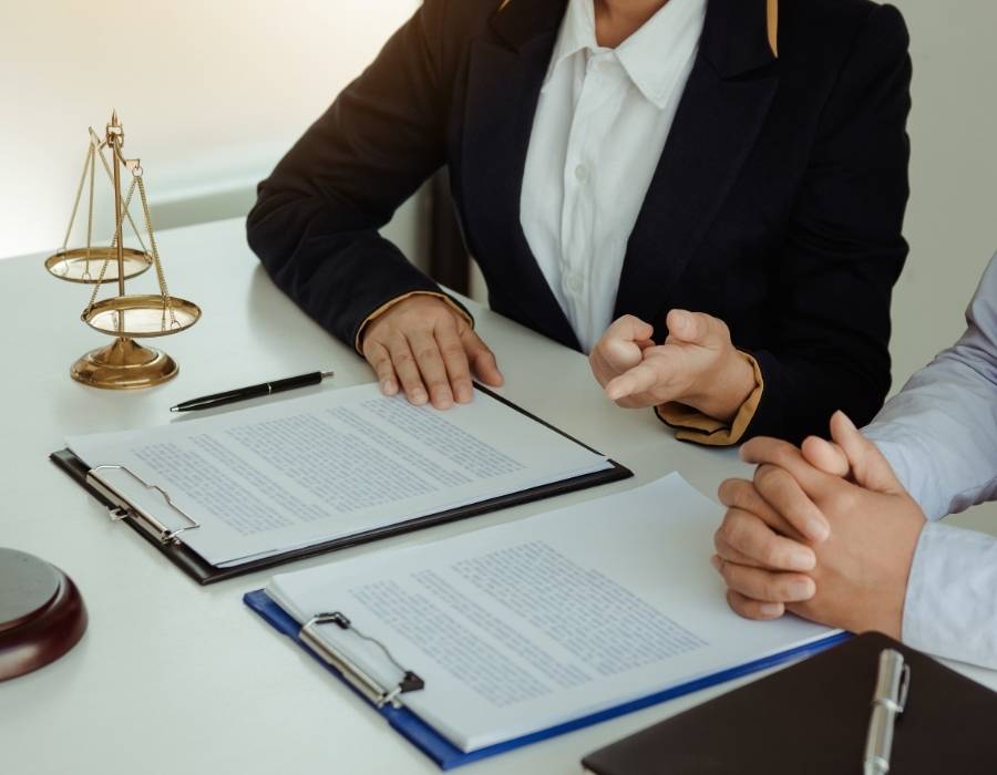 timeshare lawyer talking to a client