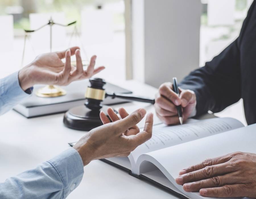 timeshare lawyer talking to a client