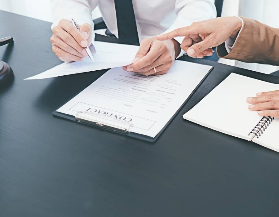 timeshare lawyer checking a timeshare contract