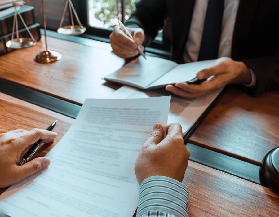 timeshare lawyer talking to a client