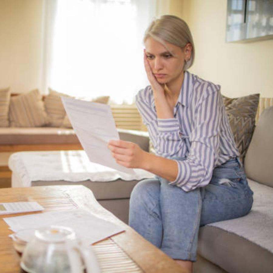 woman reviewing a timeshare contract