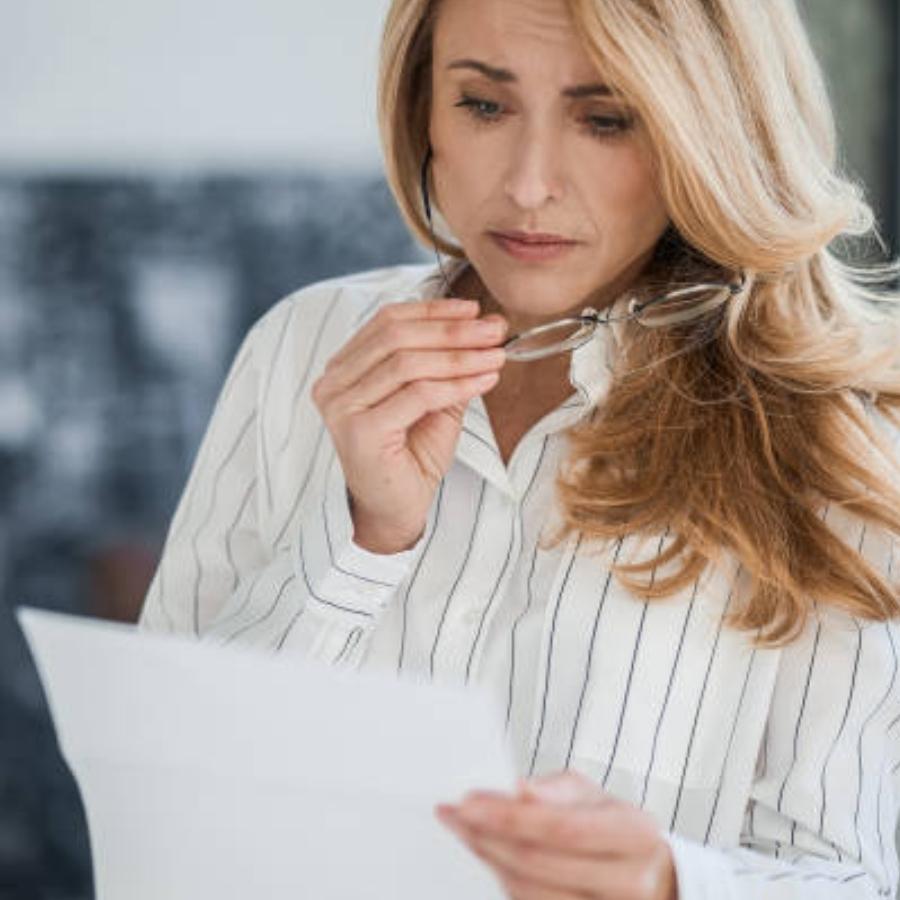 woman reviewing a timeshare contract